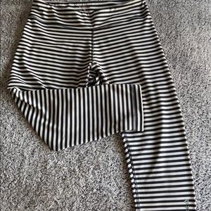 Striped reebok speedwick 3/4 leggings